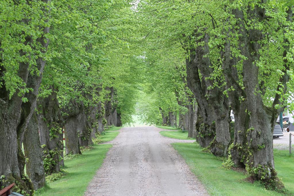Runnvikens Pensionat Tystberga Exterior foto