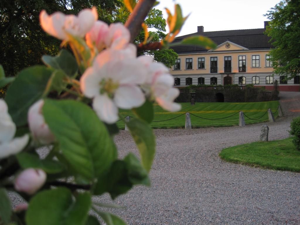 Runnvikens Pensionat Tystberga Exterior foto